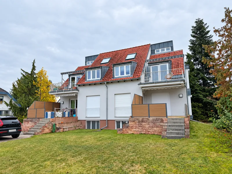 Terrasse, zwei Hobbyräume und Stellplatz: Wohnen in Mahlsdorf-Süd — photo 1